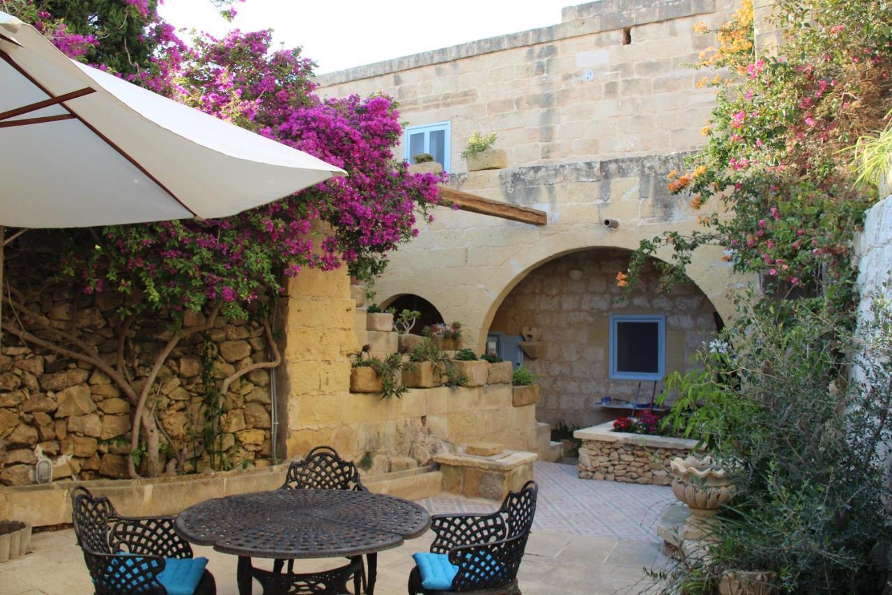 The Garden Gate Bed & Breakfast Sannat Dış mekan fotoğraf