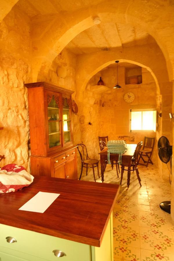 The Garden Gate Bed & Breakfast Sannat Dış mekan fotoğraf